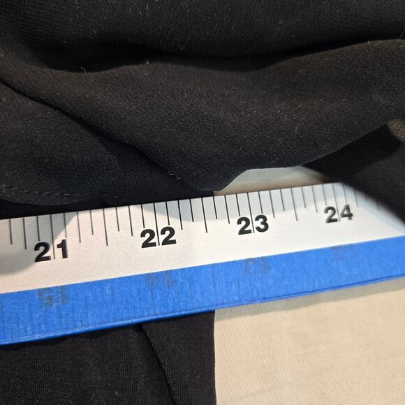 Calvin Klein Black Flutter Sleeve V-neck Blouse Top Sz XL Minimalist Old Money - Picture 9 of 10